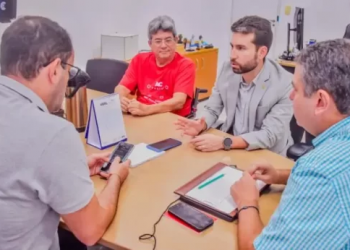 Michel Henrique garante investimento para tratamento de autistas em JP com emenda da ex-deputada Edna Henrique