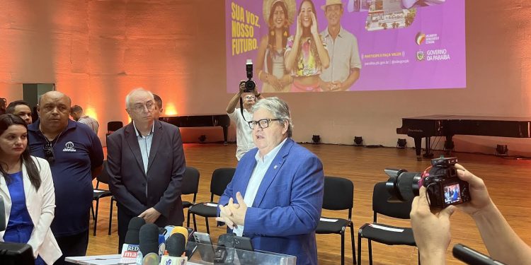 João Azevêdo lança calendário do ciclo 2024 das audiências do Orçamento Democrático