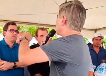 Wellington Roberto alfineta Gervásio e causa mal-estar em evento no Sertão; assista