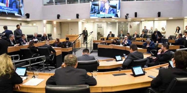 Comissão da ALPB aprova nova convocação de secretários de Educação do estado