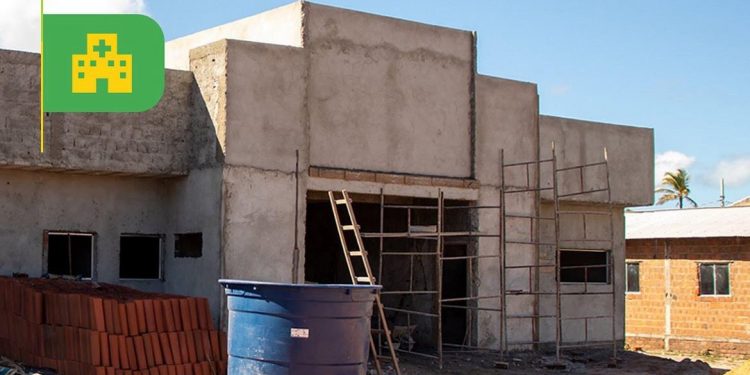 Construtora desmente fake news contra prefeitura de Lucena e confirma pagamento referente a obra de UBS