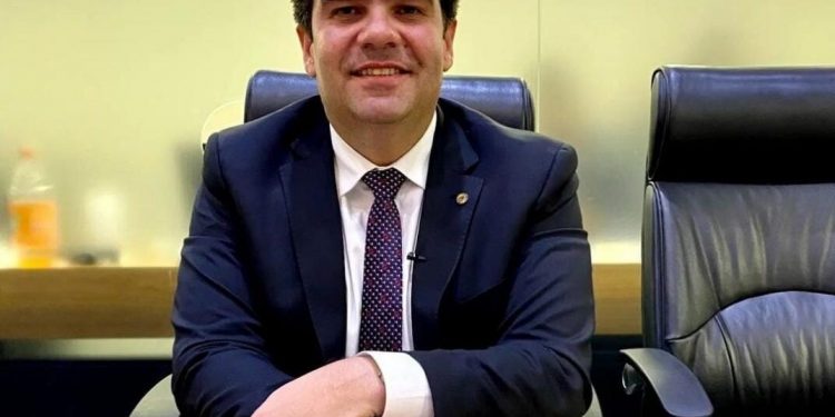 Defensor do municipalismo, deputado Eduardo Carneiro confirma participação na 25ª edição da Marcha a Brasília