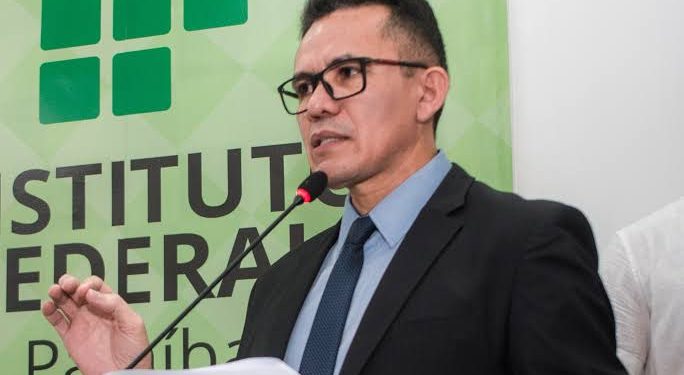 Secretário de Educação do Estado acaba de pedir exoneração do cargo