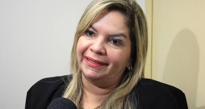 Dinho recebe decisão do TRE e dá posse a Raíssa Lacerda na CMJP