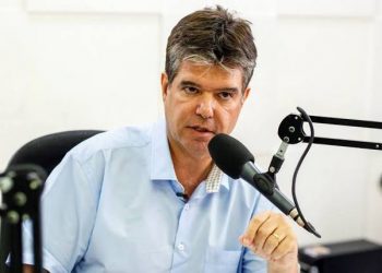 Ruy Carneiro e mais três deputados paraibanos votam a favor da PEC da Privatização das Praias