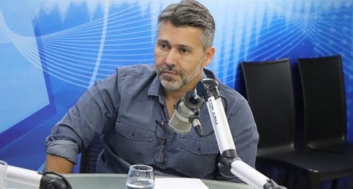 Primeiro suplente de Romero, Léo Gadelha diz que seria melhor que ele não fosse candidato à PMCG