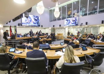 Desembargador suspende liminar e barra criação da CPI do Padre Zé na ALPB