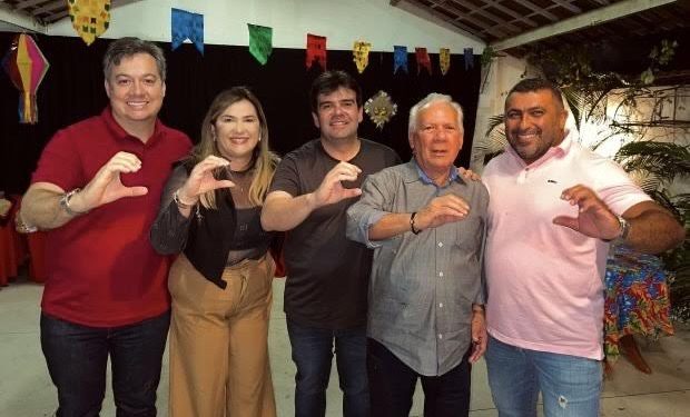 Solidariedade de Eduardo Carneiro fecha com Corrinha Delfino, em Cajazeiras