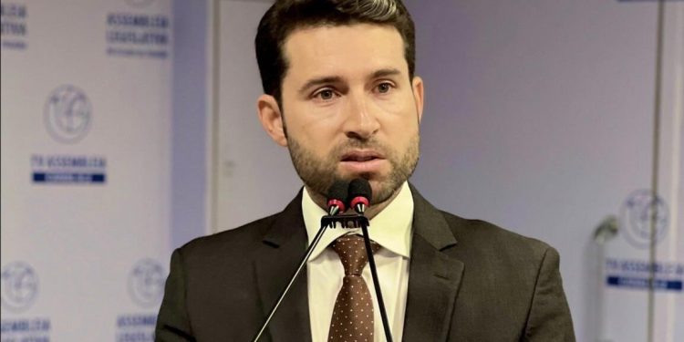 Michel Henrique propõe isenção de IPVA para pessoas com síndrome de Down