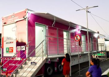 Emerson Panta e Dra. Jane entregam Carreta da Mulher em Santa Rita