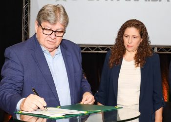 João Azevêdo firma parcerias para aprimorar a gestão pública e ampliar o enfrentamento à violência contra as mulheres na Paraíba