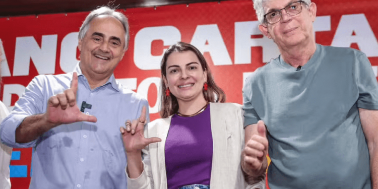 Esposa de Ricardo Coutinho é oficializada como vice de Cartaxo em JP