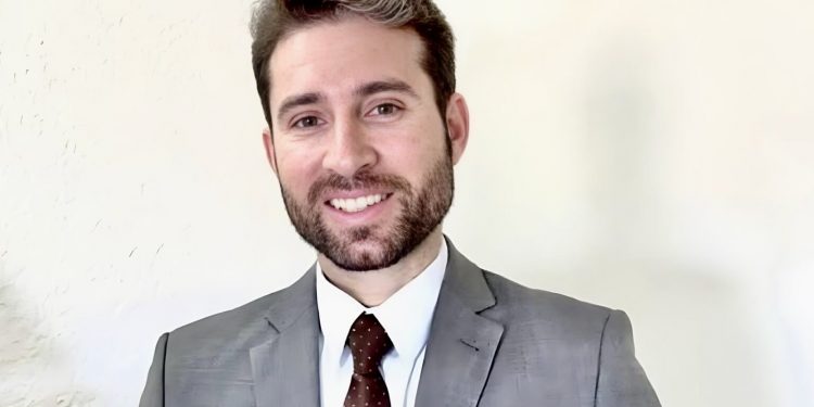 Michel Henrique propõe auxílio a pessoas com deficiência e nanismo em estabelecimentos comerciais da Paraíba