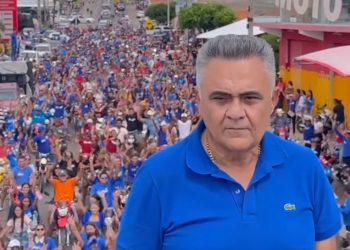 Aniversário de Márcio Roberto arrasta multidão pelas ruas de São Bento