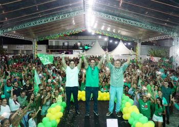 Na maior convenção da história de Lucena, Léo Bandeira e Netinho de Lando oficializam chapa