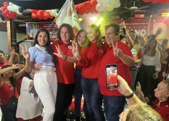 Domiciano anuncia sobrinha de Zé Baixinho como vice e Bayeux terá três candidaturas de oposição