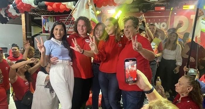 Domiciano anuncia sobrinha de Zé Baixinho como vice e Bayeux terá três candidaturas de oposição