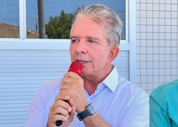 TCE intima prefeito de Patos a explicar irregularidades de R$ 2,5 milhões no pagamento de gratificações