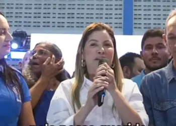 Danielle do Vale exalta nome de Carlyanne em Capim