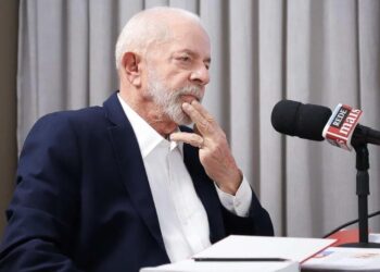 Em passagem pela Paraíba, Lula diz que participará “pouco” da campanha de Cartaxo