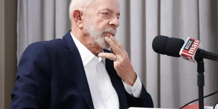 Em passagem pela Paraíba, Lula diz que participará “pouco” da campanha de Cartaxo