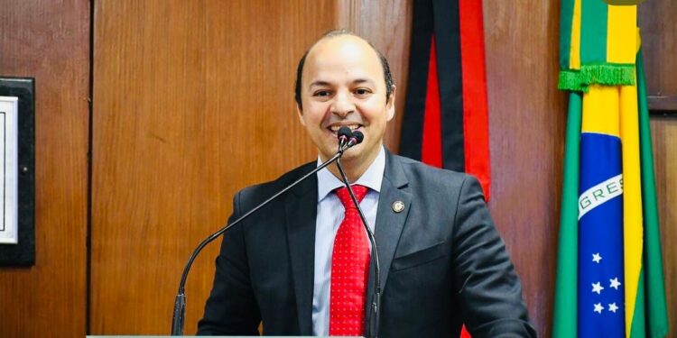 Fábio Andrade se diz tranquilo quanto a pedido de impugnação: “Prova de que nosso nome está crescendo”; confira a nota