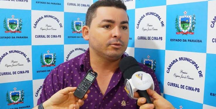 Presidente da Câmara de Curral de Cima é acusado de assediar sexualmente e ameaçar moradora