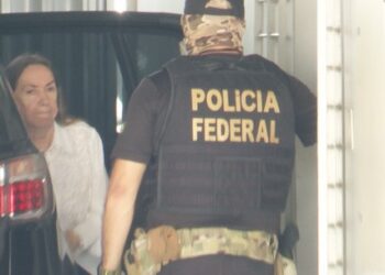 PF prende Lauremília Lucena, primeira-dama de João Pessoa durante Operação Território Livre