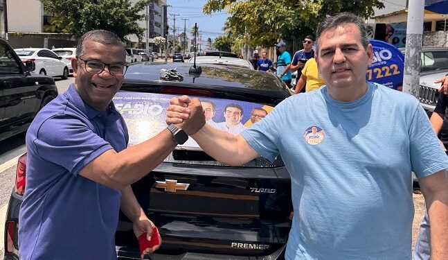 Fábio Carneiro participa de caminhada com Cícero, vai a adesivaço ao lado do vereador Bispo José Luiz e recebe apoio de lideranças na capital