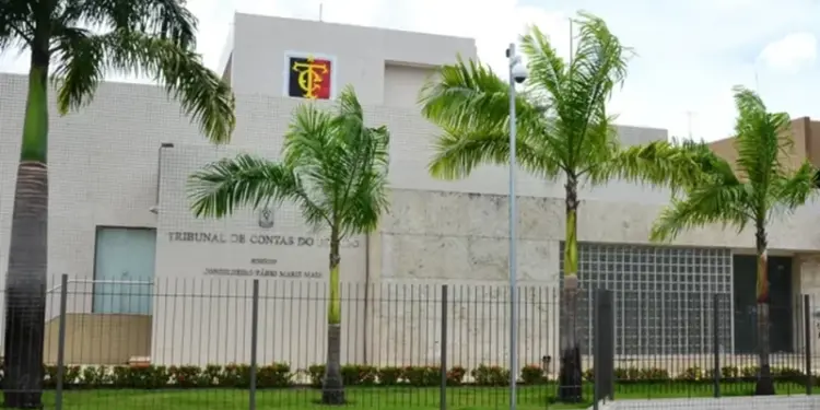 TCE determina bloqueio de contas das prefeituras de Mari, Bom Sucesso e Nova Olinda