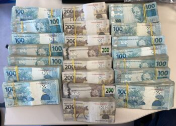 Polícia Federal apreende santinhos e R$ 300 mil que seriam utilizados para compra de votos, em JP