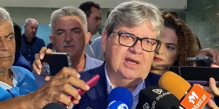 João Azevêdo minimiza queixas de deputadas do PP e diz que tem projeto com a legenda para 2026