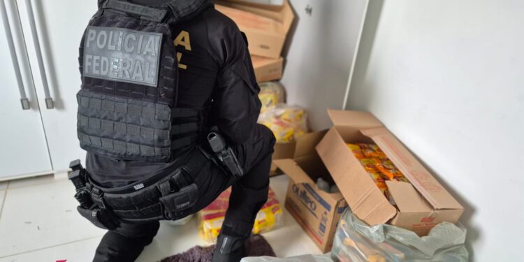 Operação “En Passant”: PF cumpre mandados em Cabedelo contra a influência de grupo criminoso no pleito municipal