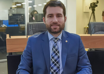 ALPB aprova projeto de autoria do deputado Michel Henrique que cria o Código de Defesa do Empreendedor