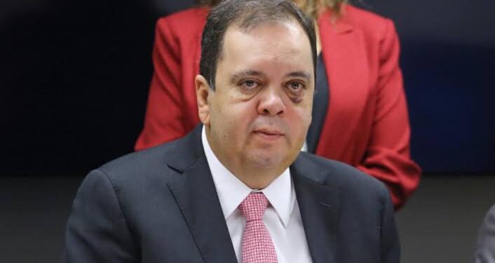 União Brasil rifa Elmar Nascimento e aguarda PT para declarar apoio a Hugo Motta à presidência da Câmara