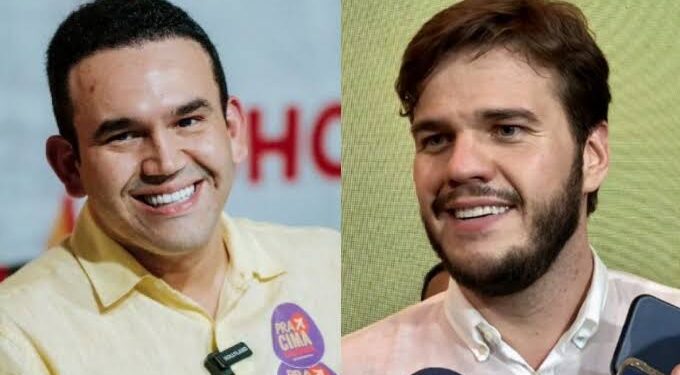 Jhony ingressa com Aije e acusa Bruno e quatro secretários de abuso de poder político e econômico