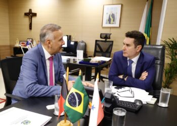 Aguinaldo Ribeiro garante construção de 225 casas populares na Paraíba com apoio do Ministério das Cidades