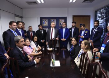 Aguinaldo Ribeiro recebe prefeitos paraibanos em Brasília e reforça apoio aos municípios