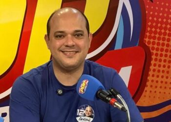 André Ribeiro reassume secretaria no Estado após disputar eleições em CG