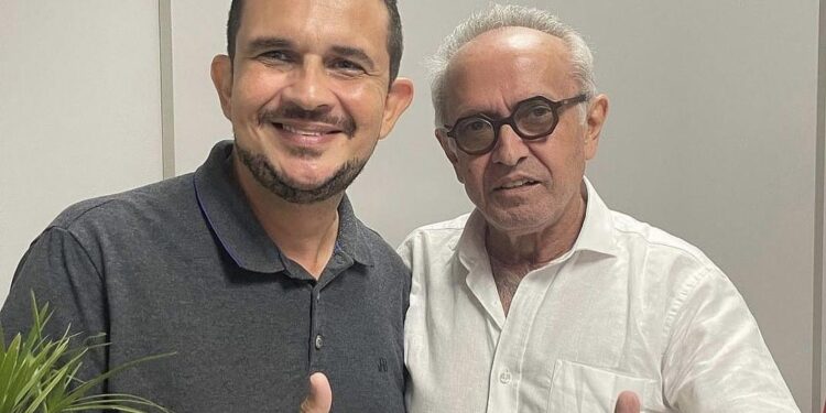 Cicero confirma permanência de Janildo Silva à frente da Secom