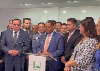 Candidato do PSD desiste de disputar presidência da Câmara para apoiar Hugo Motta