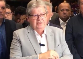 João reafirma que colocará seu nome à disposição para o Senado e diz que definirá candidato ao Governo no “tempo devido”