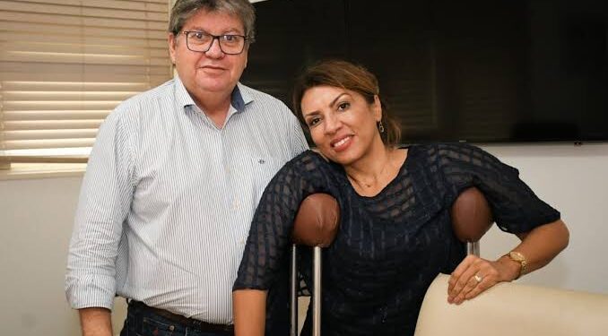 Mais uma deputada abandona oposição e adere à base de João na ALPB