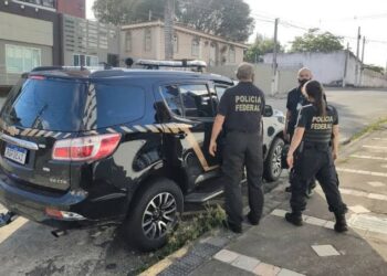 Operação da Polícia Federal mira empresa suspeita de fraudar licitações na Paraíba