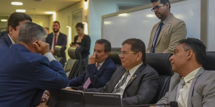 Deputados defendem legalidade da eleição do 2º biênio da Mesa Diretora da ALPB