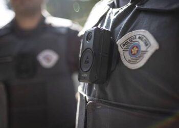 João Azevêdo afirma que tendência é que policiais utilizem câmeras corporais na PB