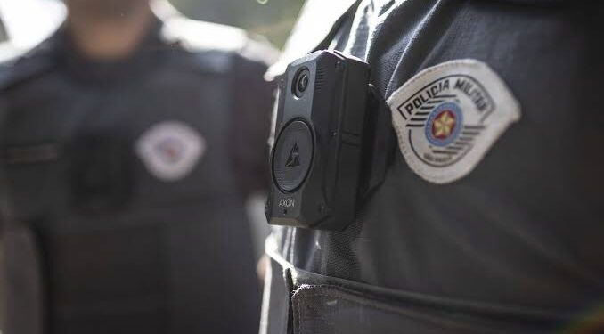 João Azevêdo afirma que tendência é que policiais utilizem câmeras corporais na PB
