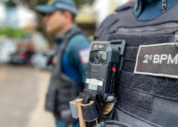 Policiais, agentes do Detran e bombeiros utilizarão câmeras corporais que gravam sem interrupções