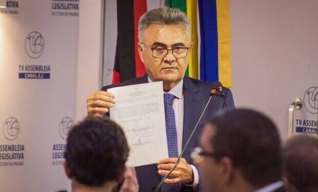 ALPB empossa Márcio Roberto como deputado estadual