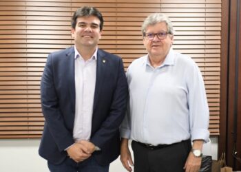 Eduardo Carneiro se reúne com o governador João Azevêdo e encaminha demandas de municípios da Paraíba